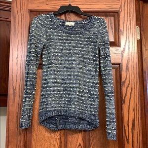 Sweater from pink rose